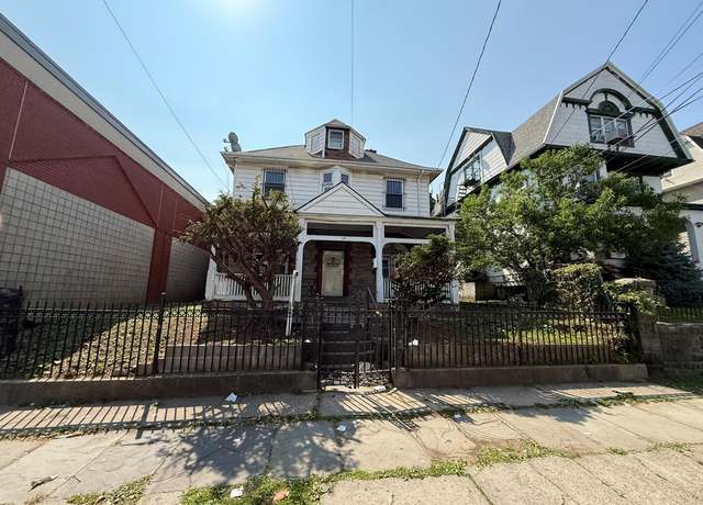 Property at 39 Livingston Ave, Yonkers, NY 10705, 5 beds, 2.5 baths