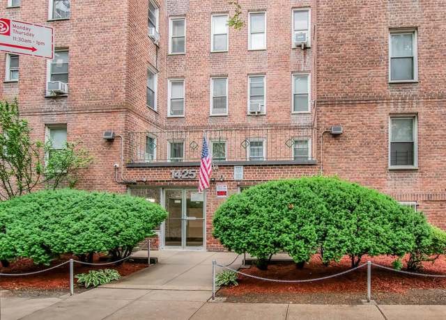 Property at 1425 Thieriot Ave Unit 2J, Bronx, NY 10460, 1 bed, 1 bath