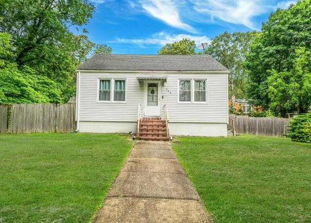 Property at 326 Concord St, Dix Hills, NY 11746, 2 beds, 1 bath