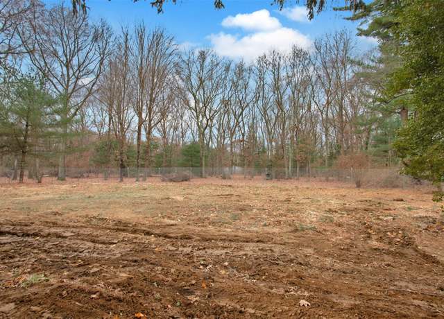 Property at 31 Carman Rd, Dix Hills, NY 11746