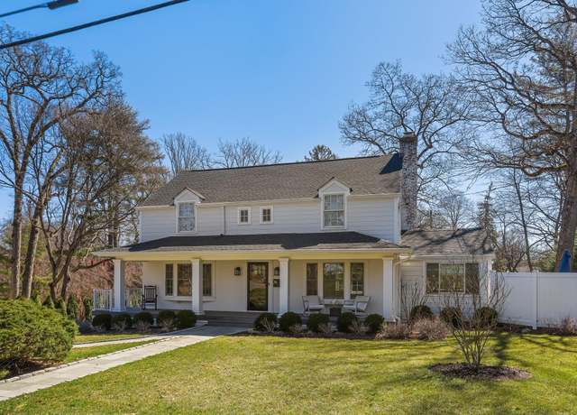 Property at 76 Puritan Dr, Scarsdale, NY 10583, 3 beds, 2.5 baths