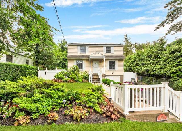 Property at 2356 Palmer Ave, New Rochelle, NY 10801, 3 beds, 2 baths