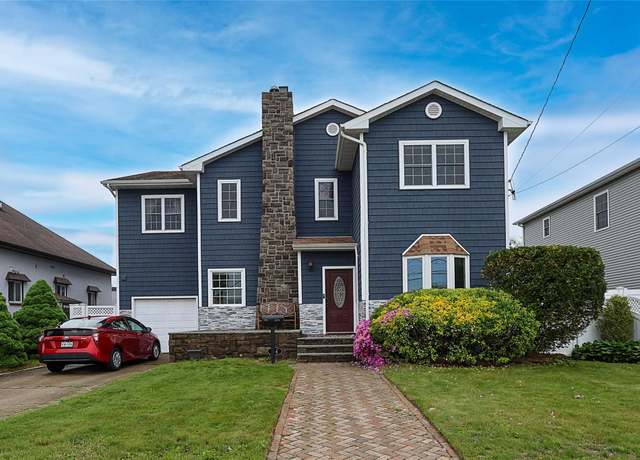 Property at 114 Frankel Blvd, Merrick, NY 11566, 5 beds, 3 baths