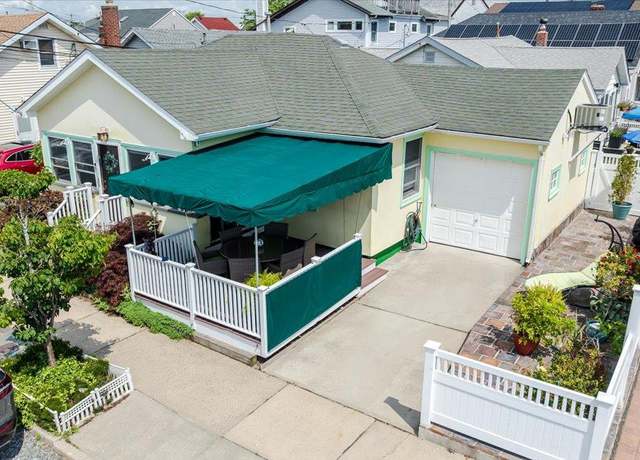 Property at 709 West Olive St, Long Beach, NY 11561, 2 beds, 1 bath