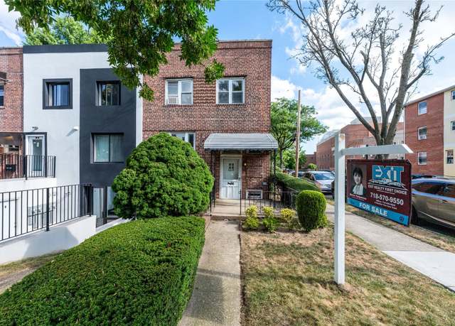 Property at 16219 72nd Ave, Fresh Meadows, NY 11365, 3 beds, 1.5 baths