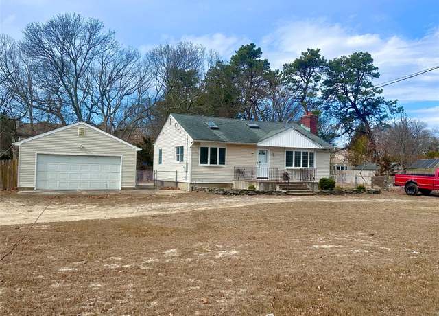 Property at 88 N Coleman Rd, Centereach, NY 11720, 2 beds, 2 baths