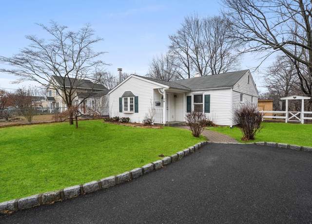 Property at 14 Kwiecinski St, West Haverstraw, NY 10993, 2 beds, 1 bath