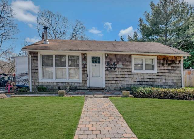 Property at 24 Garden Rd, Rocky Point, NY 11778, 3 beds, 1 bath