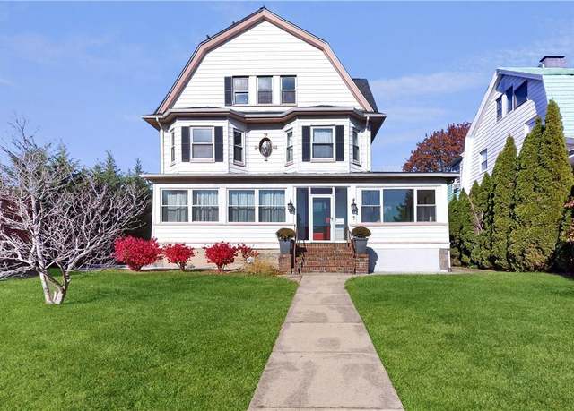 Property at 14 Hamilton Ave, New Rochelle, NY 10801, 7 beds, 4 baths