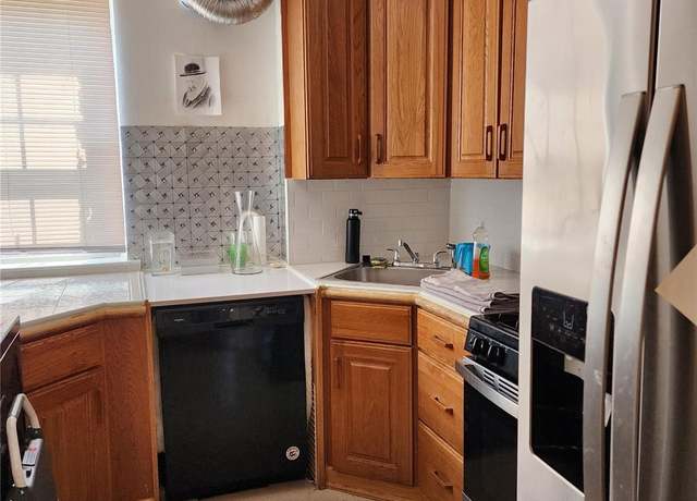 Property at 135-20 78 Ave Unit A, Kew Garden Hills, NY 11367, 2 beds, 1 bath