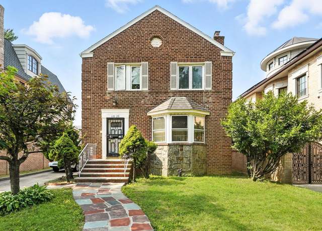 Property at 110-39 67 Dr, Forest Hills, NY 11375, 4 beds, 3.5 baths