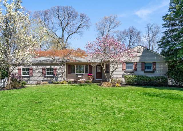 Property at 1 Derby Dr, Stony Brook, NY 11790, 3 beds, 2 baths