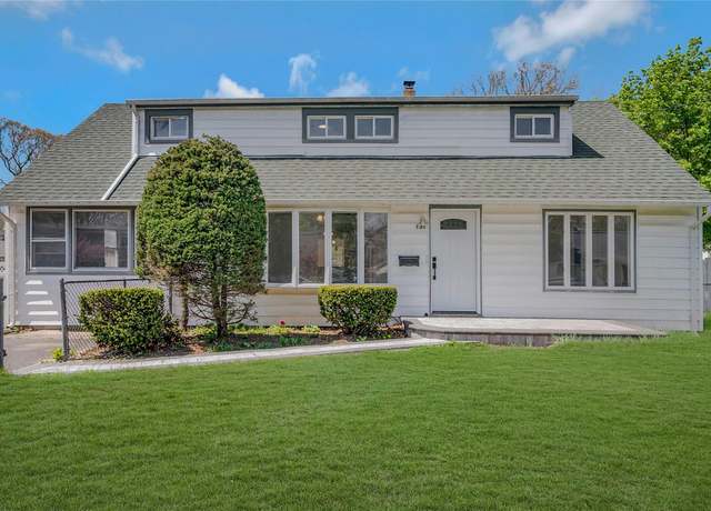 Property at 131 Stanley Dr, Centereach, NY 11720, 5 beds, 2.5 baths