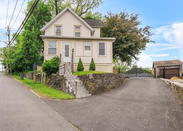 Property at 1219 Maple Ave, Peekskill, NY 10566, 2 beds, 1.5 baths