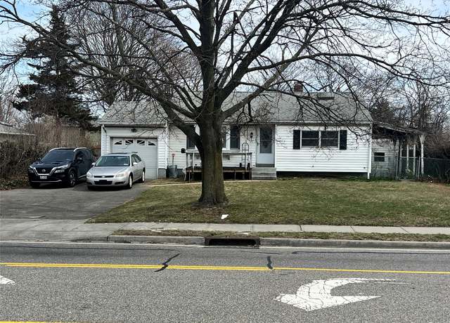 Property at 351 Wicks Rd, Brentwood, NY 11717, 3 beds, 1 bath