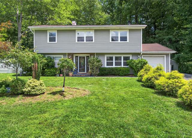 Property at 3324 Sycamore Ln, Yorktown Heights, NY 10598, 3 beds, 1.5 baths