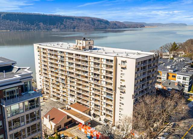 Property at 1155 Warburton Ave Unit 5F, Yonkers, NY 10701, 2 beds, 2 baths