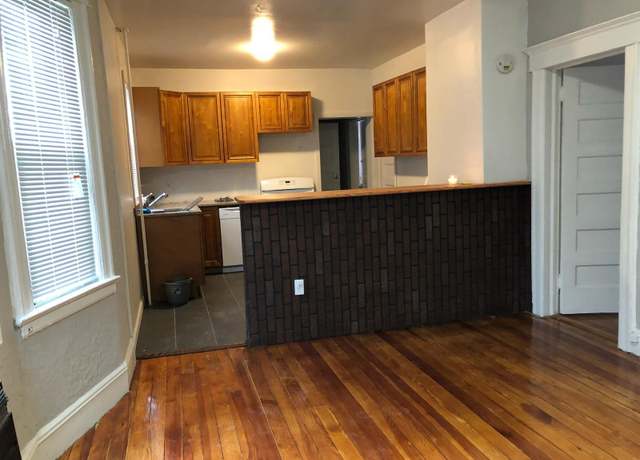 Property at 24 Chestnut Pl, Mount Vernon, NY 10553, 8 beds, 3 baths