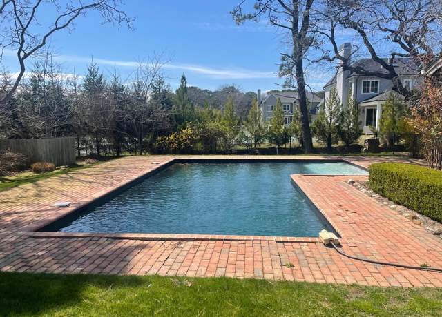 Property at 7 Gegan Dr, Shinnecock, NY 11968, 3 beds, 2 baths