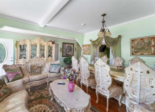 Property at 2594 Schurz Ave, Bronx, NY 10465, 5 beds, 3 baths