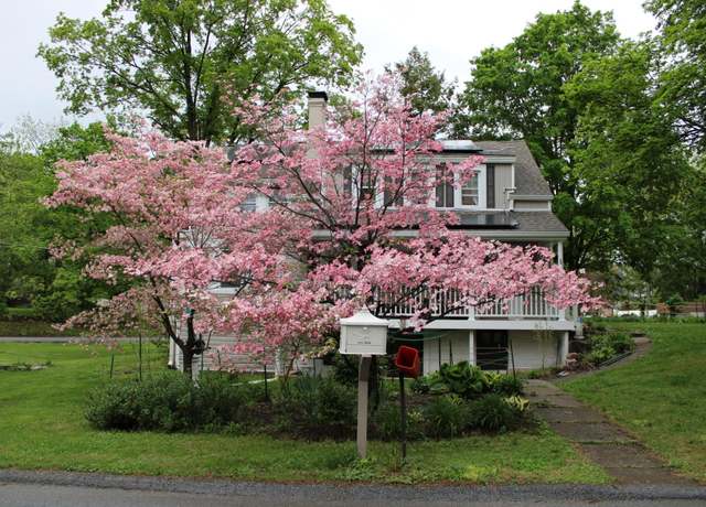 Property at 21 Overlook Rd, Poughkeepsie, NY 12603, 3 beds, 1.5 baths