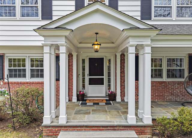 Property at 30 Riverview Rd, Irvington, NY 10533, 5 beds, 4.5 baths