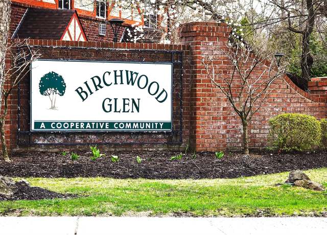 Property at 18 Glen Hollow Dr Unit F9, Holtsville, NY 11742, 2 beds, 1 bath