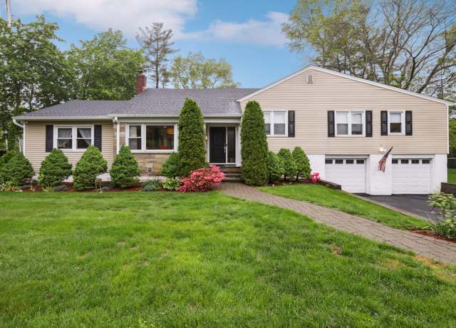 Property at 77 Top O The Ridge Dr, Scarsdale, NY 10583, 3 beds, 2 baths