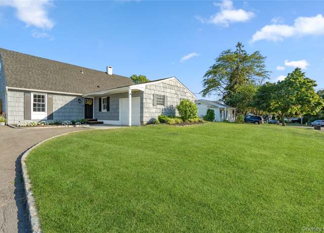 Property at 117 Stuyvesant Dr, Port Jefferson Station, NY 11776, 4 beds, 2.5 baths