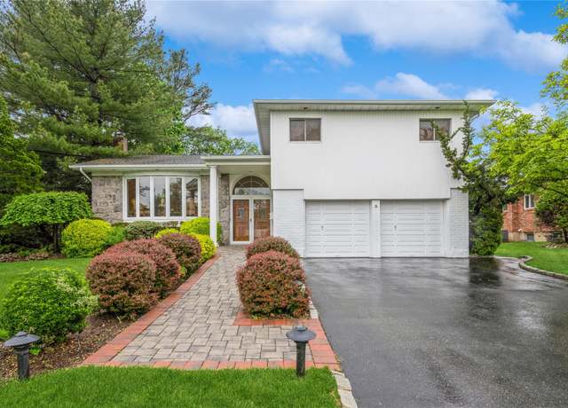Property at 3 Schuyler Dr, Jericho, NY 11753, 4 beds, 3 baths