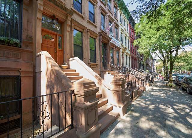Property at 246 West 132nd St, New York (manhattan), NY 10027, 4 beds, 4.5 baths