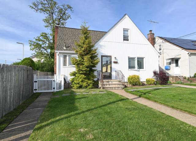 Property at 1070 Polk Ave, Franklin Square, NY 11010, 4 beds, 2 baths