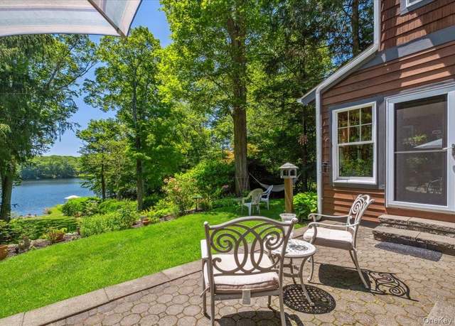 Property at 342 Lake Shore Rd, Putnam Valley, NY 10579, 2 beds, 3 baths