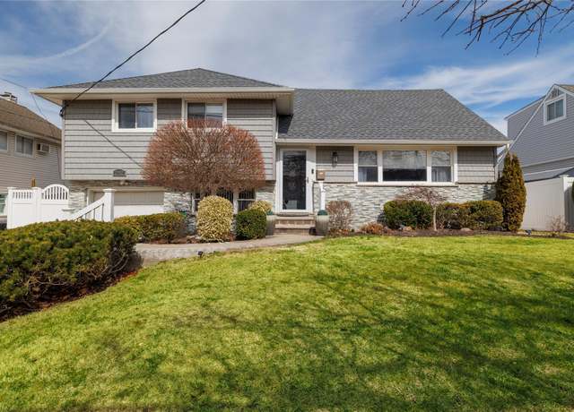 Property at 292 Concord Ave Ave, Oceanside, NY 11572, 4 beds, 2.5 baths