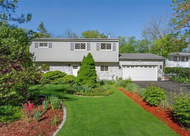 Property at 77 Greenwood Ln, White Plains, NY 10607, 4 beds, 2.5 baths