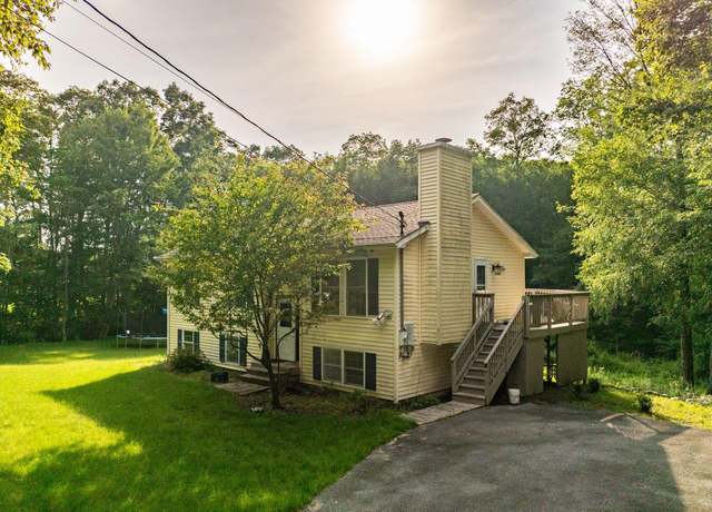 Property at 151 School House Rd, Middletown, NY 10940, 3 beds, 1 bath