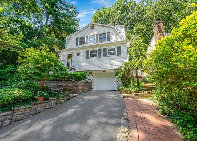 Property at 95 Norwood Ave, Northport, NY 11768, 3 beds, 1.5 baths