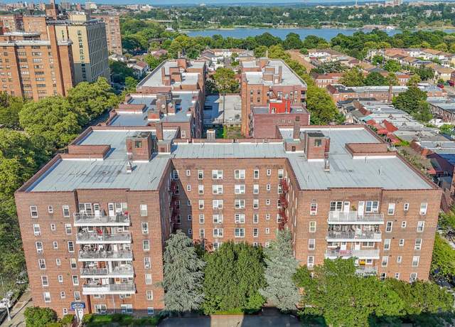 Property at 6259 108th St Unit 5H, Forest Hills, NY 11375, 2 beds, 2 baths