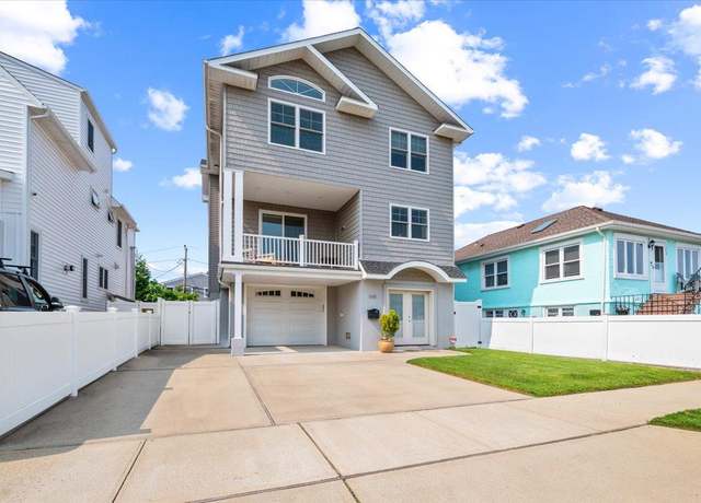 Property at 545 E Fulton St, Long Beach, NY 11561, 4 beds, 2.5 baths