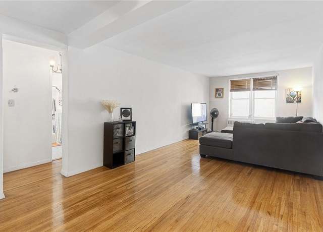 Property at 6535 Broadway Unit 2A, Bronx, NY 10471, 1 bed, 1 bath