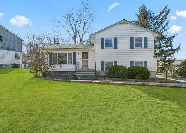 Property at 2 Knox Dr, New Windsor, NY 12553, 3 beds, 1.5 baths
