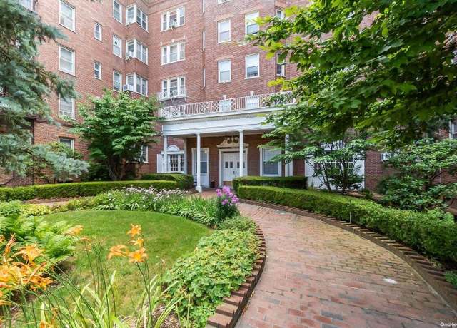 Property at 84-49 168 St Unit 5C, Jamaica Hills, NY 11432, 1 bed, 1 bath