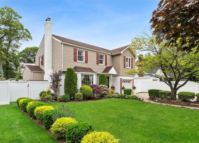 Property at 265 Taylor Rd, West Hempstead, NY 11552, 4 beds, 2.5 baths
