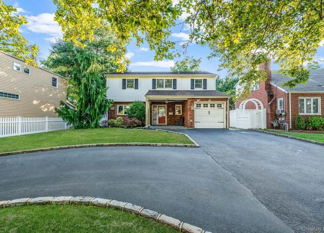 Property at 886 Bellmore Ave, Bellmore, NY 11710, 4 beds, 2.5 baths