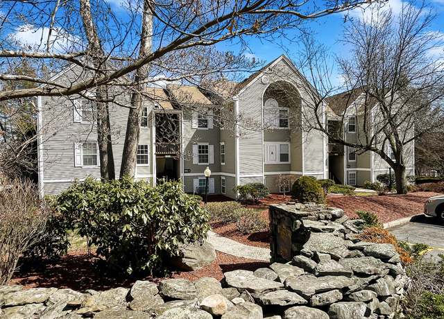 Property at 1004 Washington Grn, New Windsor, NY 12553, 2 beds, 2 baths