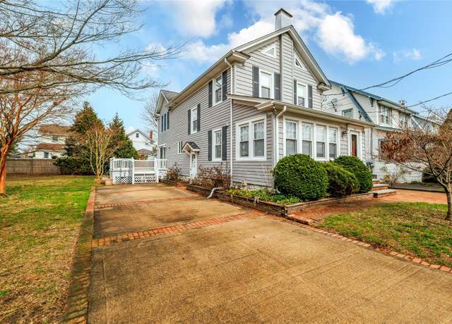 Property at 158 S Forest Ave, Rockville Centre, NY 11570, 3 beds, 2 baths