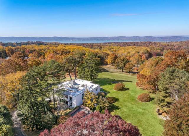 Property at 48 Raafenberg Rd, Sleepy Hollow, NY 10591, 5 beds, 5.5 baths