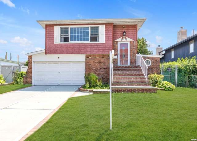 Property at 274 W Beech St, Long Beach, NY 11561, 4 beds, 2 baths