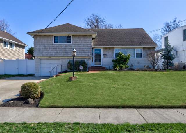 Property at 197 W Henrietta Ave, Oceanside, NY 11572, 4 beds, 2 baths