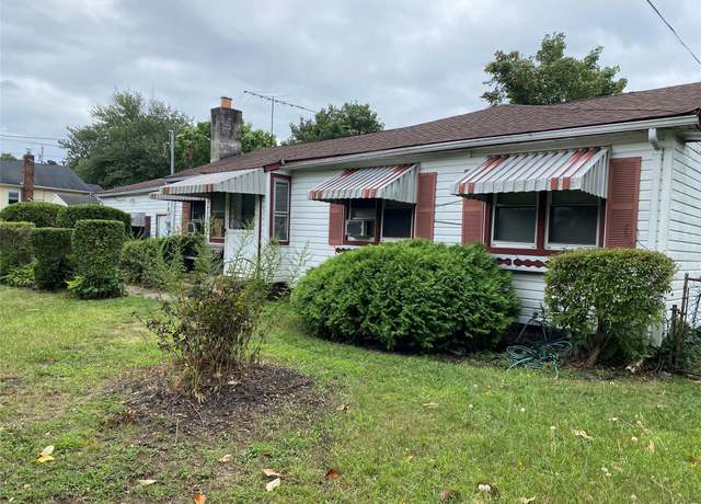 Property at 10 S 30th St, Wyandanch, NY 11798, 3 beds, 3 baths